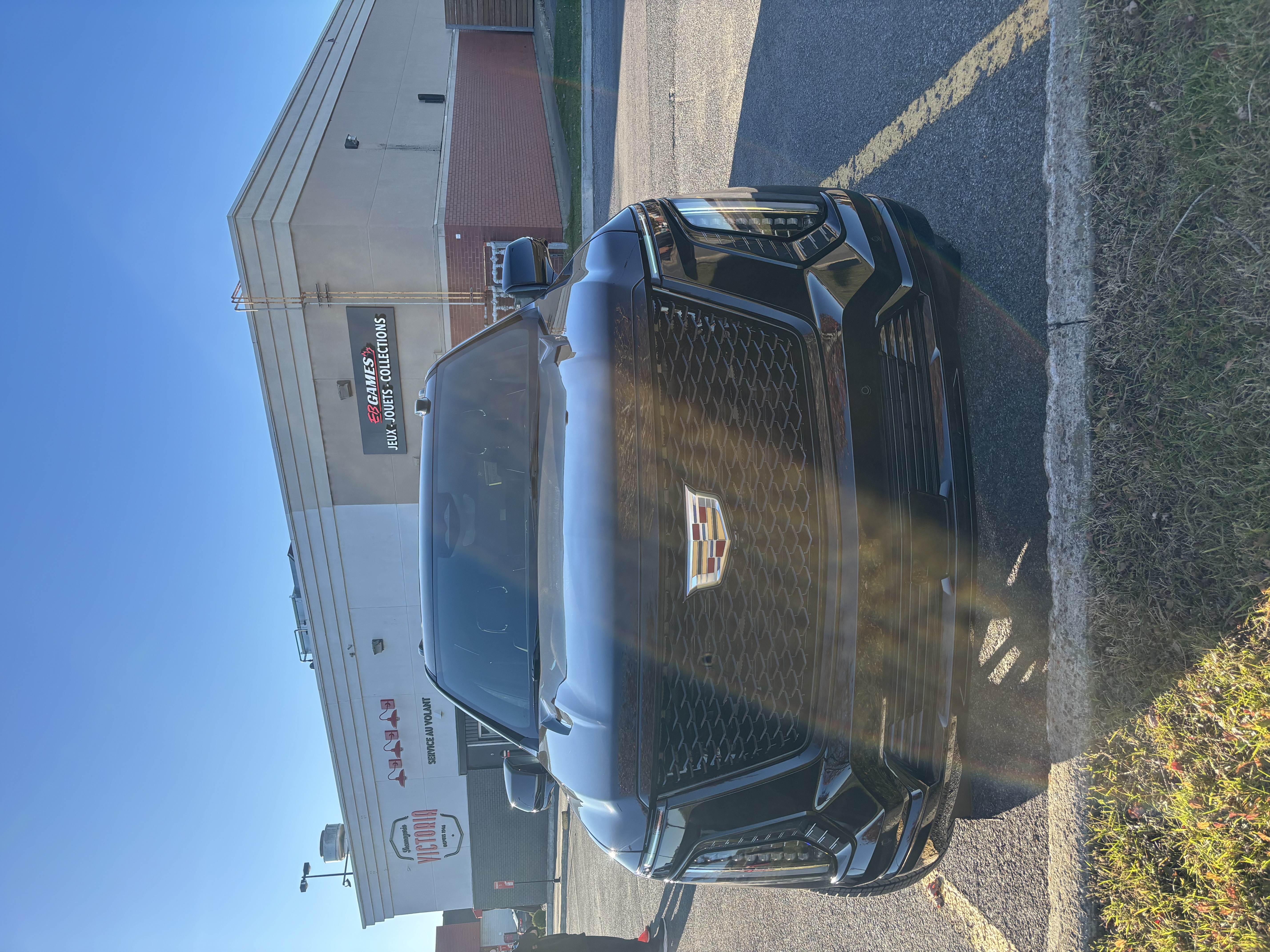 Escalade ESV sport